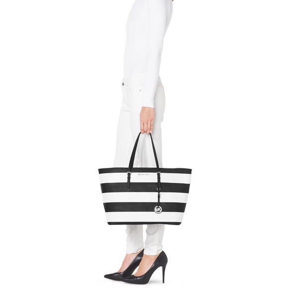 Sold - Picture 6 of 11